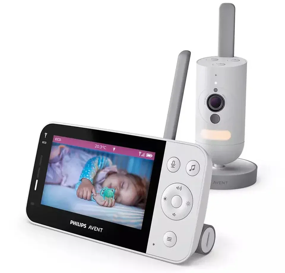 En babymonitor är ett bra köp innan bebisen kommer, med denna kan man hålla ett vakande öga.