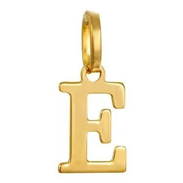 Bokstavssmycke i 18K Guld kan man ha med sig hela livet. En riktigt bra dopgåva tycker vi.