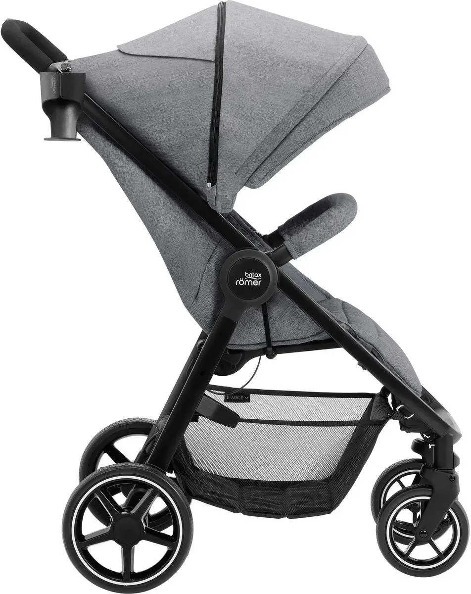 Britax Römer B-Agile M är en bra billig sulky som både barn och föräldrar kommer att uppskatta. Dessutom medföljer regnskydd och mugghållare, prisvärt!