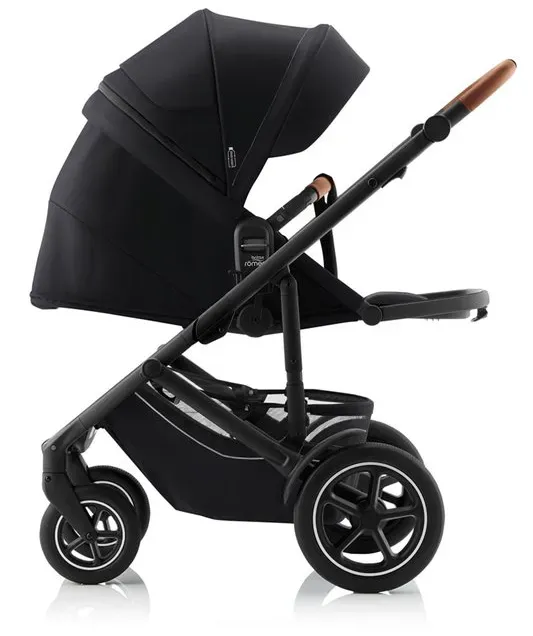 Britax Römer Smile 5Z duovagn när den är i liggläge.