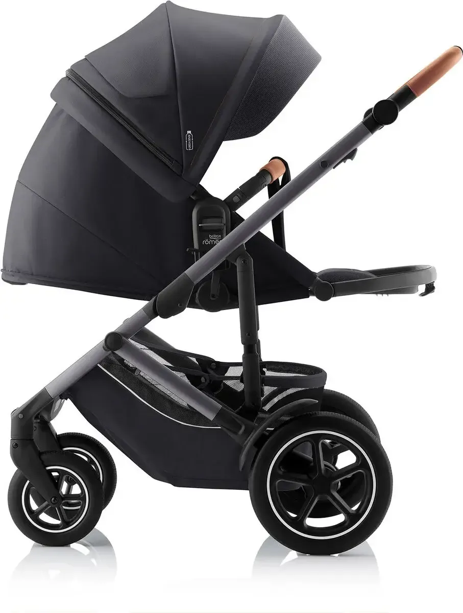Britax Smile 5Z tillhör toppmodellerna i vårt sittvagn bäst i test. Här får man en högkvalitativ sittvagn med massor av användbara funktioner.