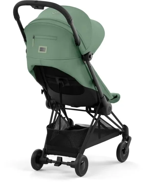Cybex Coya är en bra sulky att ha med på resa då den hopfällbar och smidig att hantera.