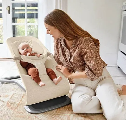 Ergobaby Evolve 3-in-1 är bästa babysitter för den som vill ha en mångsidig och flexibel modell.