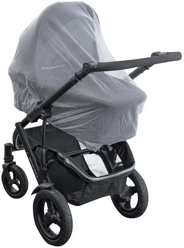 Ett insektsnät är ett måste som tillbehör till barnvagnar tycker vi, framförallt om du bor i ett område med mycket mygg.