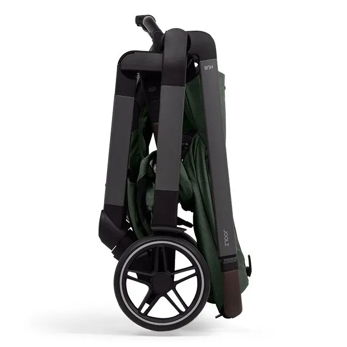 Joolz Hub2 hopfällt läge, då blir det väldigt kompakt och kan enkelt packas in i bilen.
