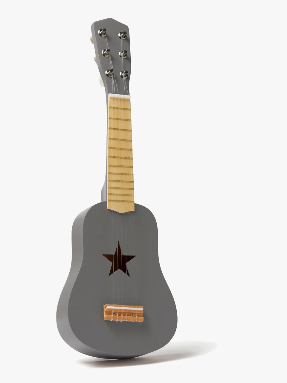Kids Concept Gitarr är ett musikaliskt presenttips för 3 åringar som låter dem utforska sitt musiksinne. Kanske är det början på en framtida artistkarriär?