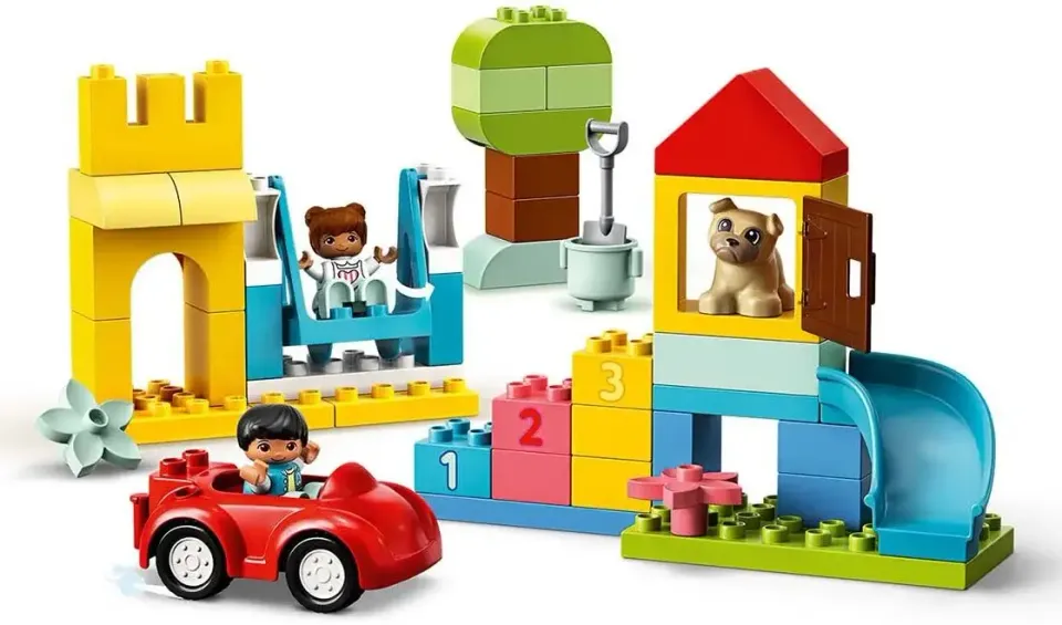 Lego Duplo är ett starkt presenttips till 2 åring. Dessa stora byggklossar är stimulerande och förbättrar kreativitet och motoriken.