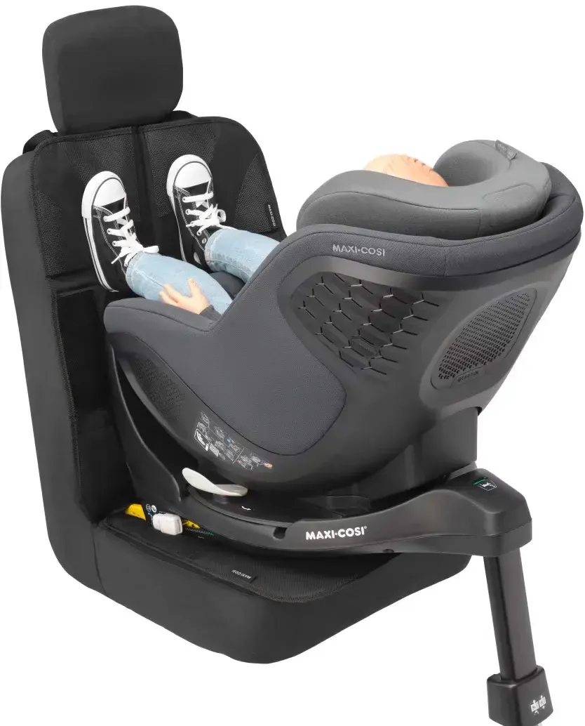 Maxi-Cosi sparkskydd bäst i test skyddar bilens säten på ett utmärkt sätt.