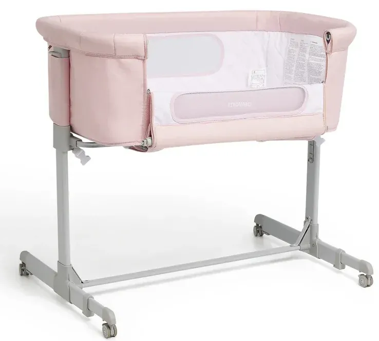 Moweo Alex rosa bedside crib sticker ut med sin färg och är riktigt fin. Passar perfekt för en tjej.