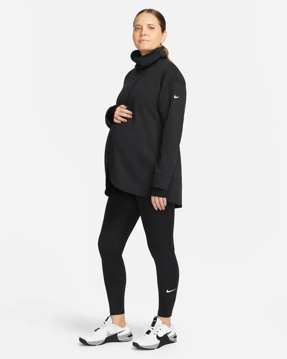 Nike träningströja för gravida är en varm och supermjuk modell som går att använda hela graviditeten samt under amningen av bebisen.