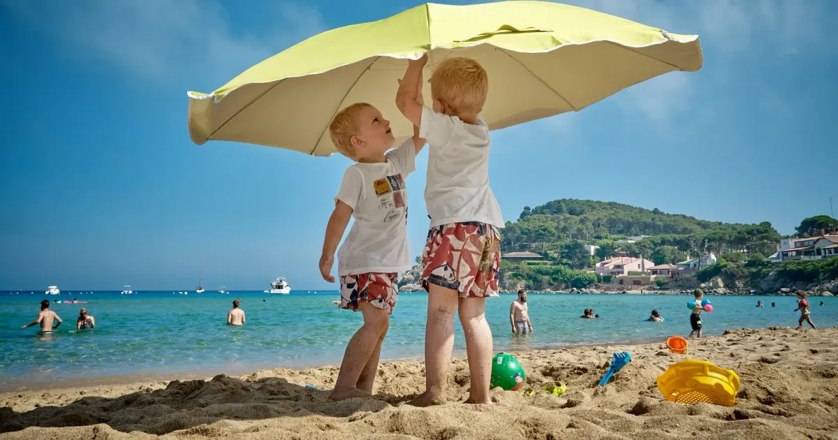 6 tips för att skydda barn & bebisar mot solen