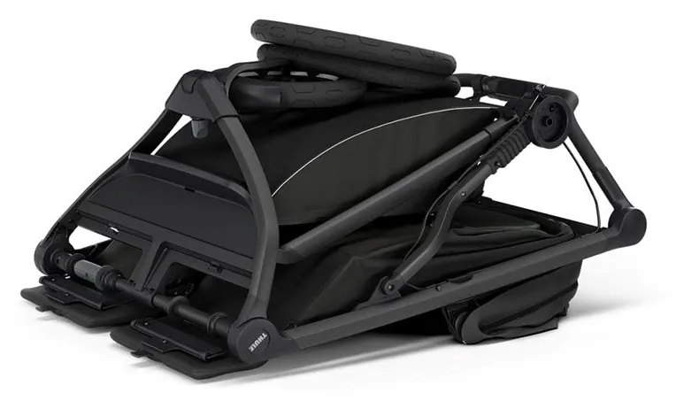 Thule Urban Glide 3 när den är hopfälld.